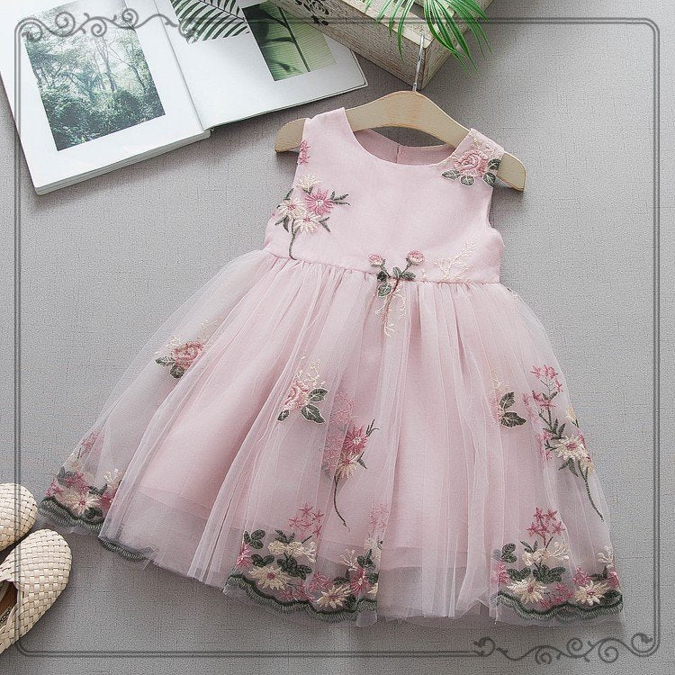 Robe Fille en Coton Brodé Sans Manches